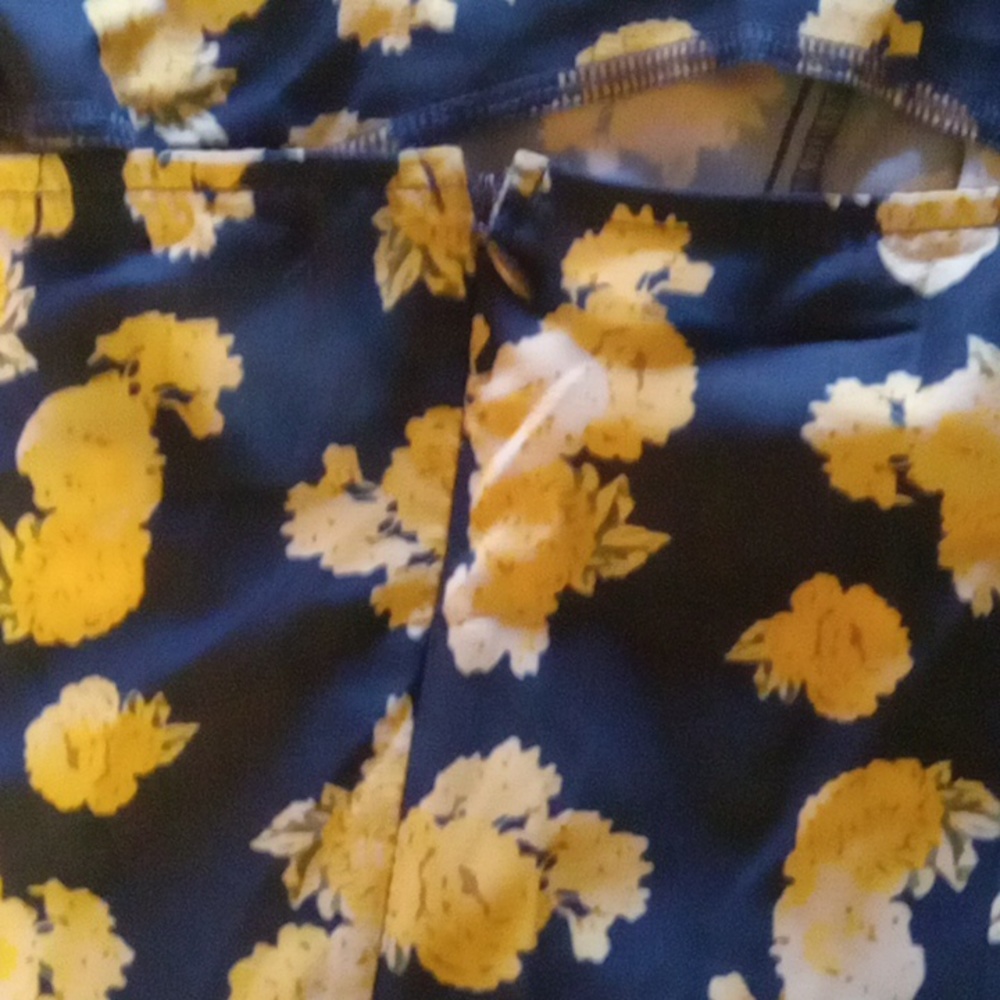 Dress - Picture 4 of 5